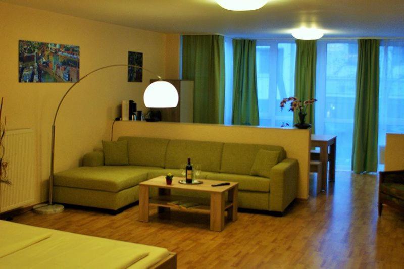 Apartments Hotel Petersburg Dusseldorf Ngoại thất bức ảnh