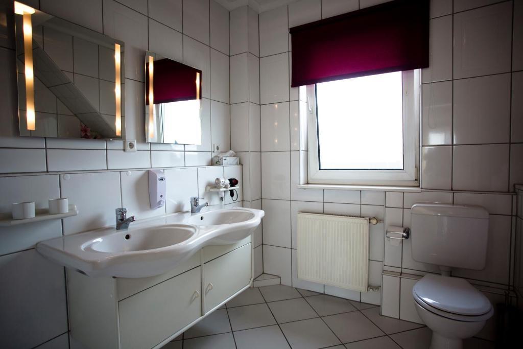 Apartments Hotel Petersburg Dusseldorf Phòng bức ảnh